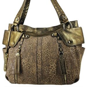 Like new- B. Makowsky 100% leather purse